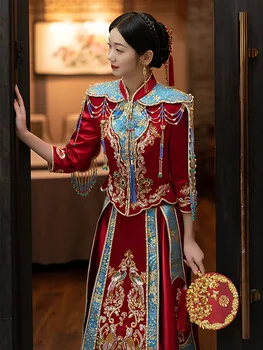 יוקרה נשים רקמה, חרוזים ציצית טאנג חליפה אדומה סינית מסורתית שמלת כלה ארוכה בסגנון מזרחי שמלת הכלה